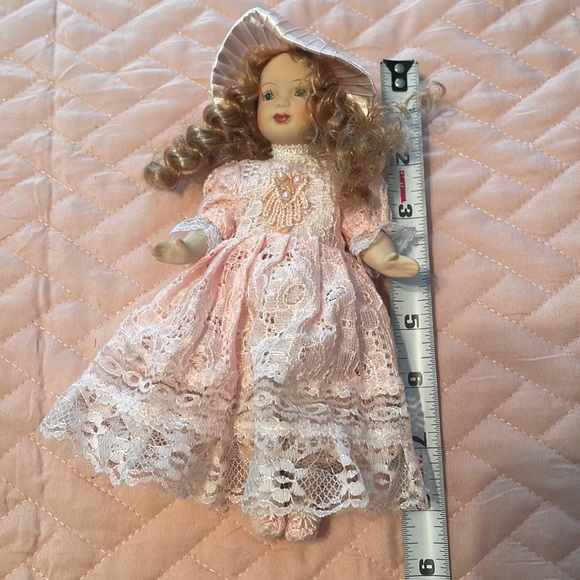 Pretty In Pink & Lace Vintage China Bisque Porcelain Doll - Picture 6 of 8